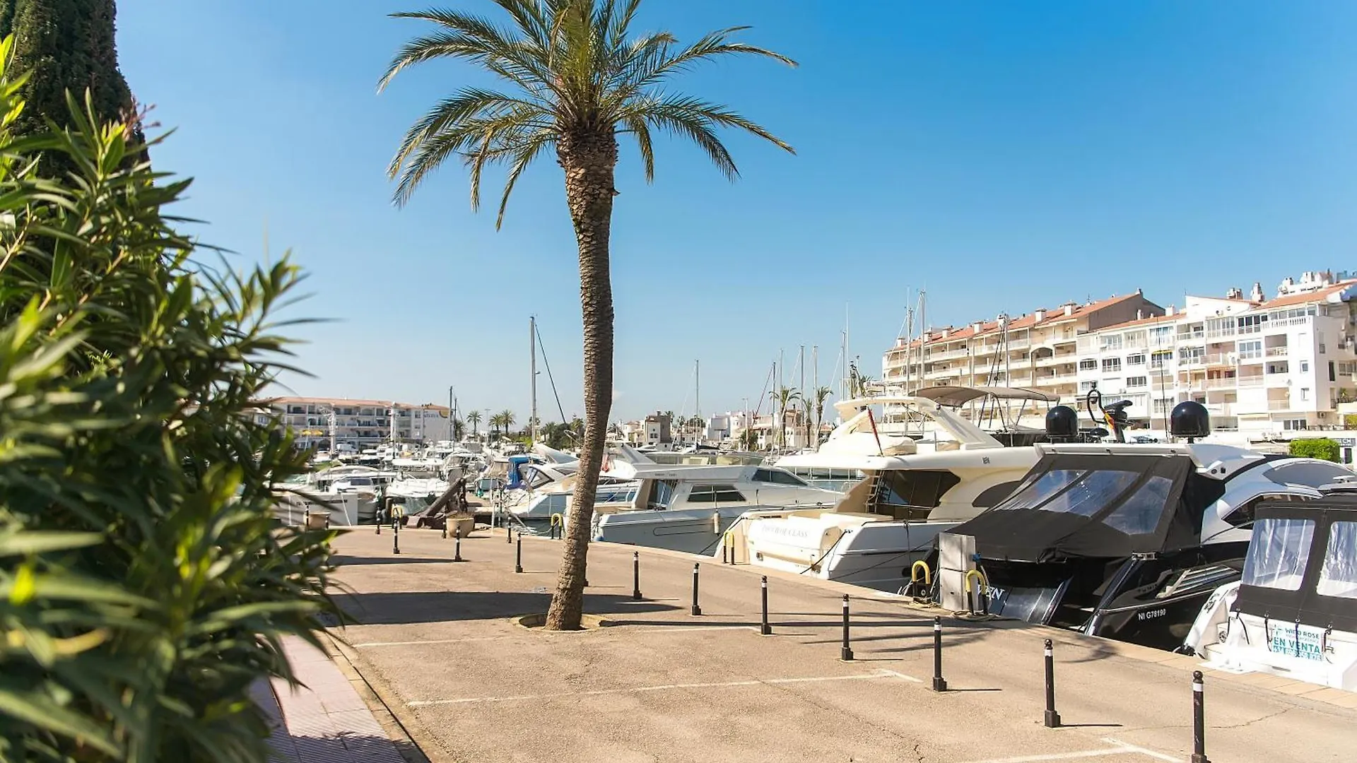 Welcs Apartamento 059 Emp Frente Al Canal Con Terraza Empuriabrava 0*,  Espagne